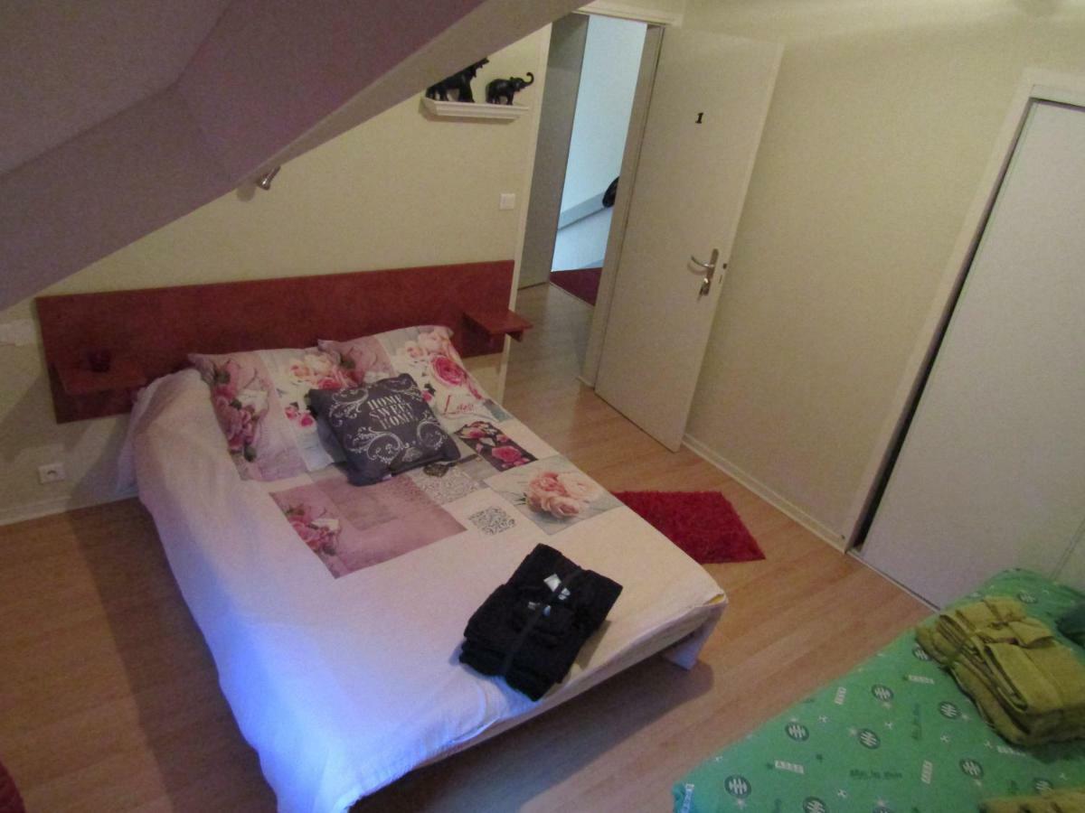La Chaumiere Des Vigneaux Hotel Issoire Exterior foto